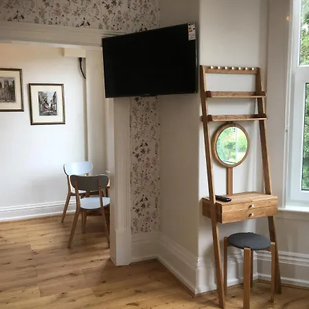 Guest house The Old Vic *